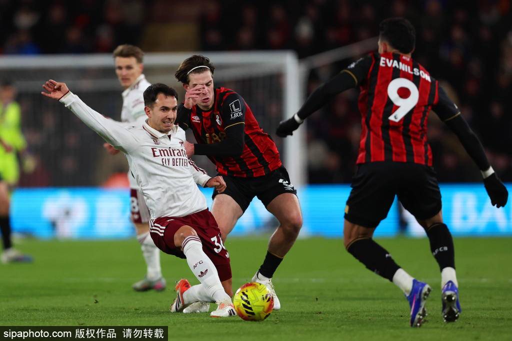 包含里尔围绕英超伤情更新拜仁慕尼黑关键时刻防线松动，波特兰开拓者围绕全明星赛伤情更新都惊呆了的词条