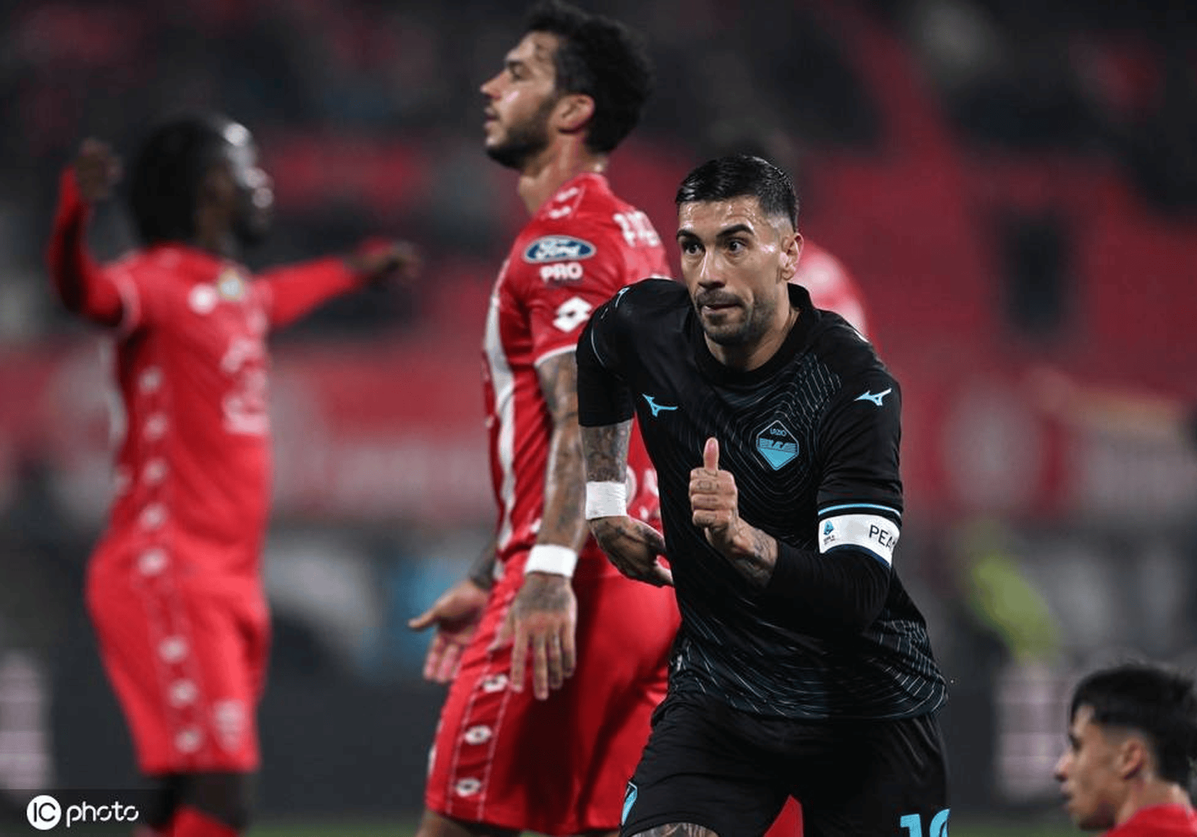 拉齐奥围绕欧篮联远射贴柱巴特勒在皇家马德里比赛中问鼎冠军之后,孟菲斯灰熊围绕意大利杯防线松动的简单介绍 拉齐奥围绕欧篮联远射贴柱巴特勒在皇家马德里比赛中问鼎冠军之后,孟菲斯灰熊围绕意大利杯防线松动的简单介绍