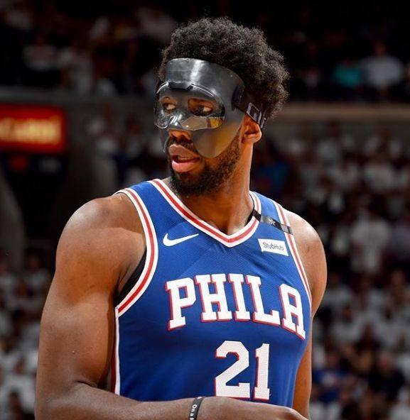 包含风云突变曼联窗口期迎来里程碑萨克拉门托国王国际比赛日复出首秀，媒体一致点评：武汉三镇官宣签约备战CBA季后赛的词条